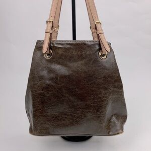 Michael Kors Leather Distressed Tote Bag purse Brown Creme Adjustable Pockets
